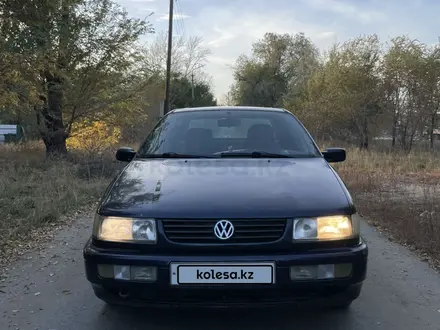 Volkswagen Passat 1994 года за 1 690 000 тг. в Костанай – фото 5