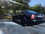 Skoda Superb 2008 года за 1 950 000 тг. в Актобе – фото 4