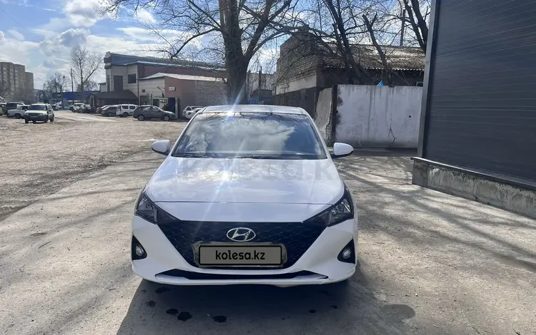 Hyundai Accent 2022 годаfor8 300 000 тг. в Семей