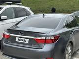 Lexus ES 300h 2013 годаүшін7 600 000 тг. в Актау – фото 3