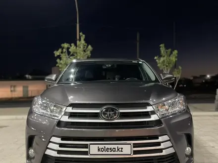 Toyota Highlander 2018 года за 13 000 000 тг. в Жанаозен – фото 34