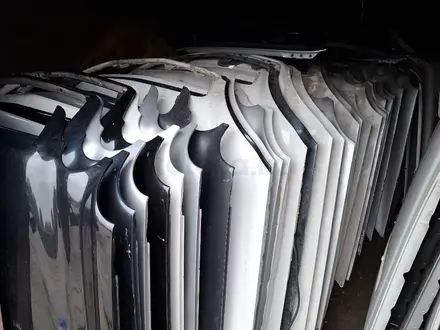 Капот за 3 000 тг. в Алматы