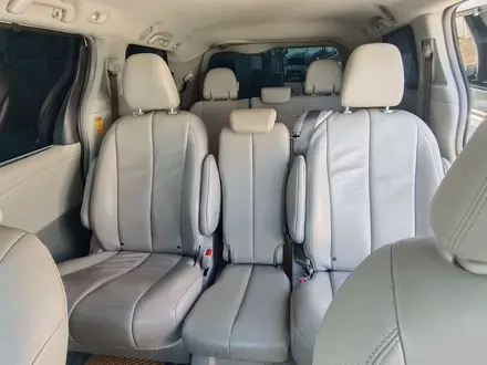 Toyota Sienna 2014 года за 9 000 000 тг. в Актау – фото 6