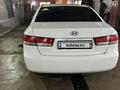 Hyundai Sonata 2006 годаfor2 900 000 тг. в Караганда – фото 19