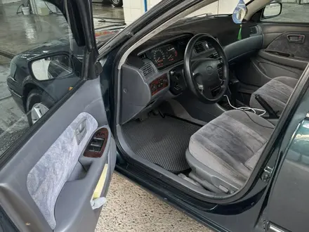 Toyota Camry 1998 года за 3 500 000 тг. в Тараз – фото 16