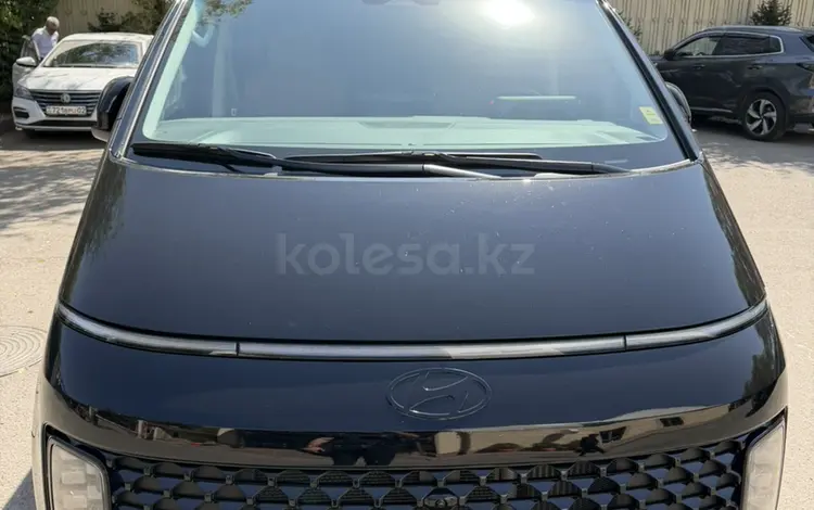 Hyundai Staria 2024 года за 24 500 000 тг. в Алматы