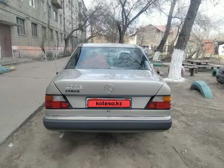 Mercedes-Benz E 200 1991 года за 3 200 000 тг. в Семей – фото 7