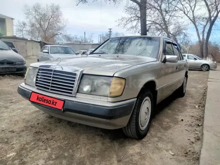 Mercedes-Benz E 200 1991 года за 3 200 000 тг. в Семей