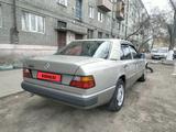 Mercedes-Benz E 200 1991 года за 3 200 000 тг. в Семей – фото 5