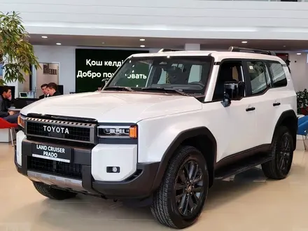 Toyota Land Cruiser Prado Luxe 2025 года за 51 890 000 тг. в Астана
