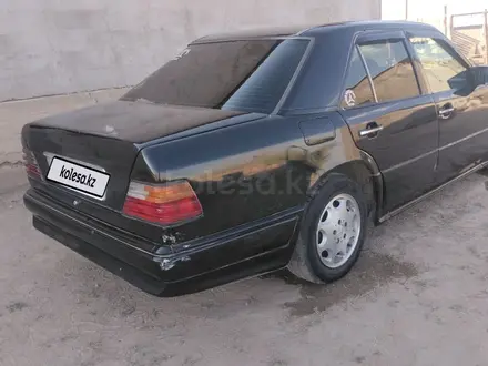 Mercedes-Benz E 220 1993 года за 1 000 000 тг. в Шымкент – фото 5