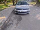 Volkswagen Jetta 2015 года за 5 900 000 тг. в Алматы