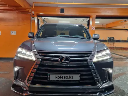 Lexus LX 570 2017 года за 45 000 000 тг. в Алматы – фото 4