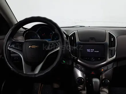 Chevrolet Cruze 2014 года за 3 000 000 тг. в Астана – фото 15