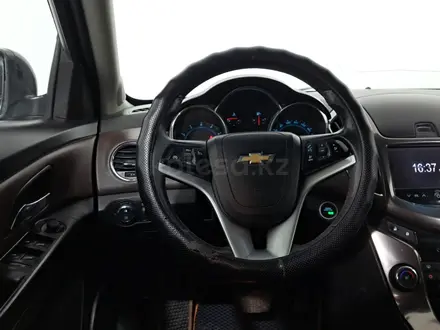 Chevrolet Cruze 2014 года за 3 000 000 тг. в Астана – фото 13