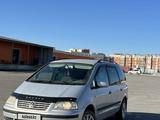 Volkswagen Sharan 2002 годаүшін4 100 000 тг. в Костанай