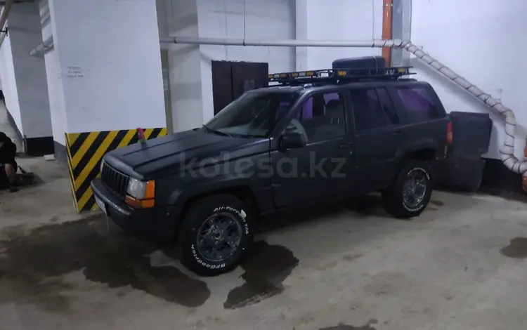 Jeep Grand Cherokee 1994 года за 2 000 000 тг. в Астана