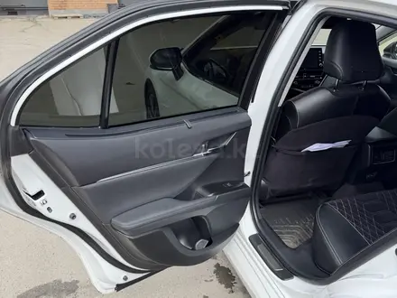 Toyota Camry 2023 года за 19 000 000 тг. в Усть-Каменогорск – фото 11