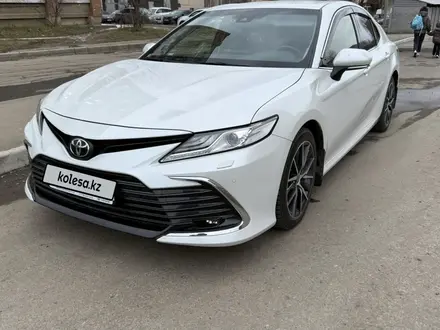 Toyota Camry 2023 года за 19 000 000 тг. в Усть-Каменогорск
