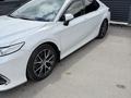 Toyota Camry 2023 года за 19 000 000 тг. в Усть-Каменогорск – фото 4