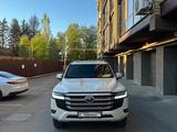 Toyota Land Cruiser 2023 года за 46 500 000 тг. в Астана