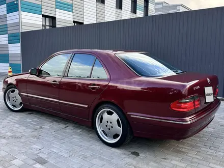 Mercedes-Benz E 320 2001 года за 9 000 000 тг. в Караганда