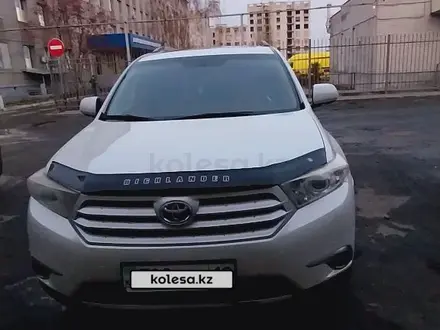 Toyota Highlander 2013 года за 15 000 000 тг. в Семей – фото 6