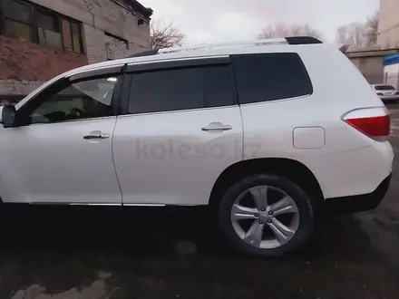 Toyota Highlander 2013 года за 15 000 000 тг. в Семей – фото 7