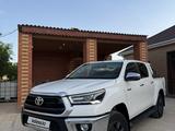 Toyota Hilux 2022 годаfor20 000 000 тг. в Жанаозен – фото 5