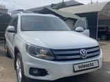 Volkswagen Tiguan 2014 года за 7 300 000 тг. в Алматы – фото 2