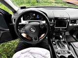 Volkswagen Touareg 2012 годаүшін11 000 000 тг. в Алматы – фото 3
