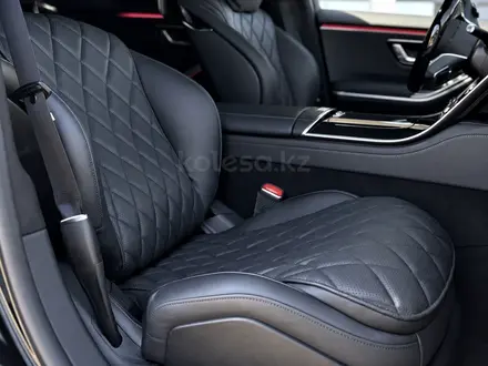 Mercedes-Benz S 580 2022 года за 75 000 000 тг. в Астана – фото 5