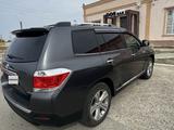 Toyota Highlander 2013 годаүшін10 200 000 тг. в Актау