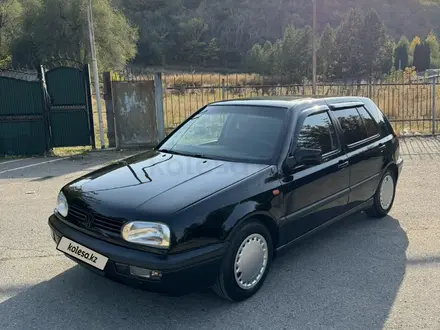 Volkswagen Golf 1992 года за 1 200 000 тг. в Алматы – фото 2