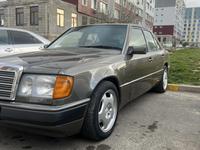 Mercedes-Benz E 230 1992 годаүшін2 100 000 тг. в Шымкент