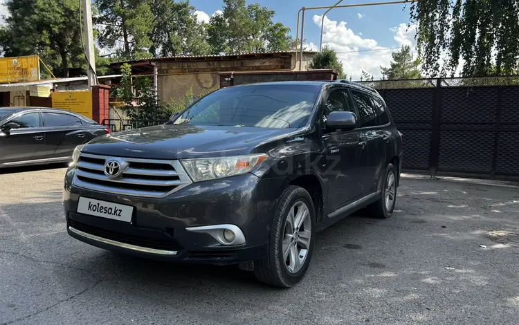 Toyota Highlander 2013 года за 11 500 000 тг. в Алматы