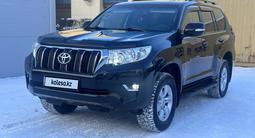 Toyota Land Cruiser Prado 2018 года за 21 000 000 тг. в Актобе – фото 2