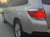 Toyota Highlander 2012 года за 10 990 000 тг. в Актау