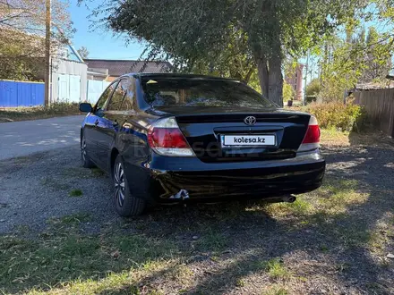 Toyota Camry 2005 года за 4 500 000 тг. в Актобе – фото 3