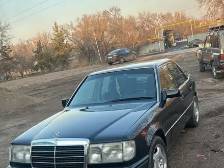 Mercedes-Benz E 230 1991 года за 1 800 000 тг. в Жаркент – фото 5