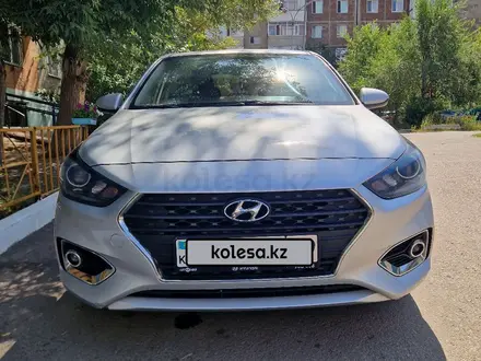 Hyundai Accent 2018 года за 7 500 000 тг. в Караганда