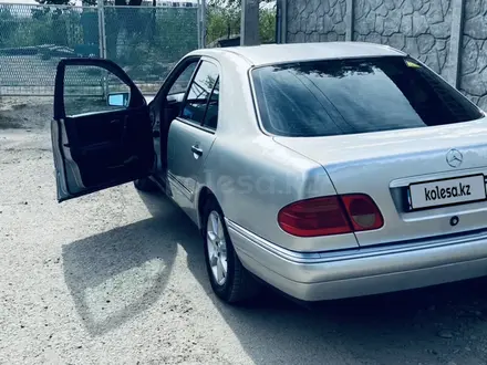 Mercedes-Benz E 280 1996 года за 3 300 000 тг. в Тараз – фото 8