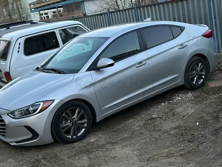 Hyundai Elantra 2017 года за 5 000 000 тг. в Актобе – фото 2