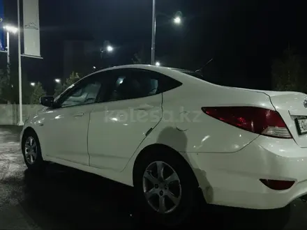 Hyundai Accent 2013 года за 4 400 000 тг. в Усть-Каменогорск – фото 4