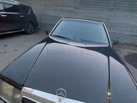 Mercedes-Benz E 230 1991 года за 1 900 000 тг. в Астана – фото 2