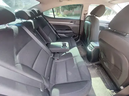 Hyundai Elantra 2020 года за 6 800 000 тг. в Семей – фото 8