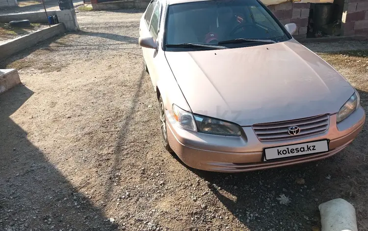 Toyota Camry 1999 года за 3 000 000 тг. в Алматы