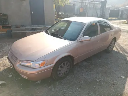 Toyota Camry 1999 года за 3 000 000 тг. в Алматы – фото 3