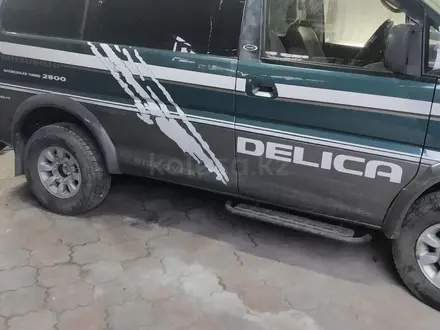 Mitsubishi Delica 1996 года за 2 800 000 тг. в Алматы – фото 5