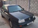 Volkswagen Vento 1992 года за 600 000 тг. в Жетысай – фото 2